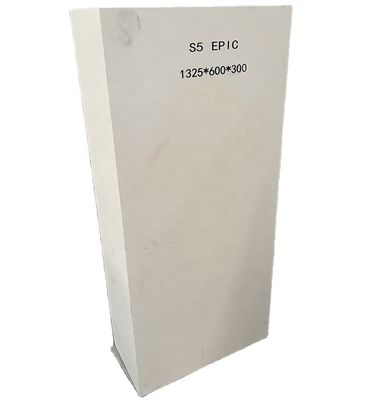 Contenido de Fe2O3 ≤ 0,1% Fusión refractaria fundida S5 EPIC AZS ladrillo para horno de esmalte cerámico