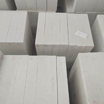 Bloque de corindón de zirconia de la serie AZS de ladrillo refractario blanco para entornos de temperatura
