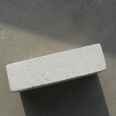 Lz-48 ladrillo aislante de peso ligero blanco aislante de fuego ladrillos refractarios para horno