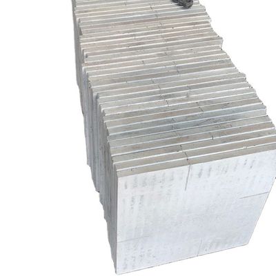 Densidad a granel 2,65 g/cm3 ladrillos de carburo de silicio para revestimiento de celdas electrolíticas de aluminio