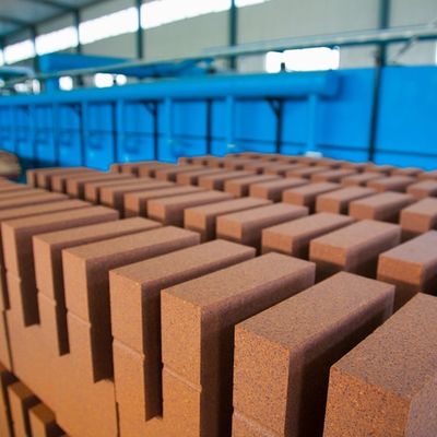 Gran refractoría ladrillo de magnesio con contenido de CaO personalizado en la industria refractaria