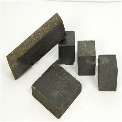 Fuegos industriales Magnesita quemada muerta para Magnesia Carbono ladrillos refractarios en negro