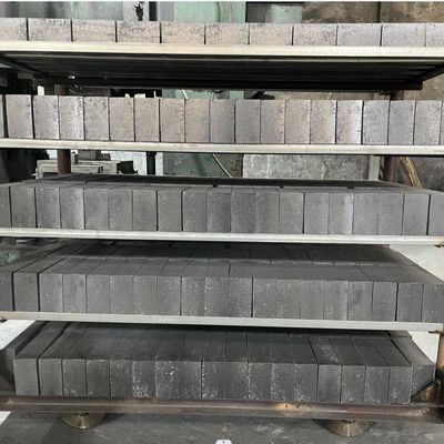 El revestimiento de hornos industriales de ladrillo de carbono de magnesia con una resistencia excepcional a la escoria
