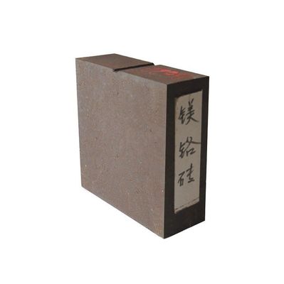 9-12% Contenido de Al2O3 Enlace directo Magnesia ladrillos de cromo para fundir cobre / aluminio / plomo / platino a altas temperaturas